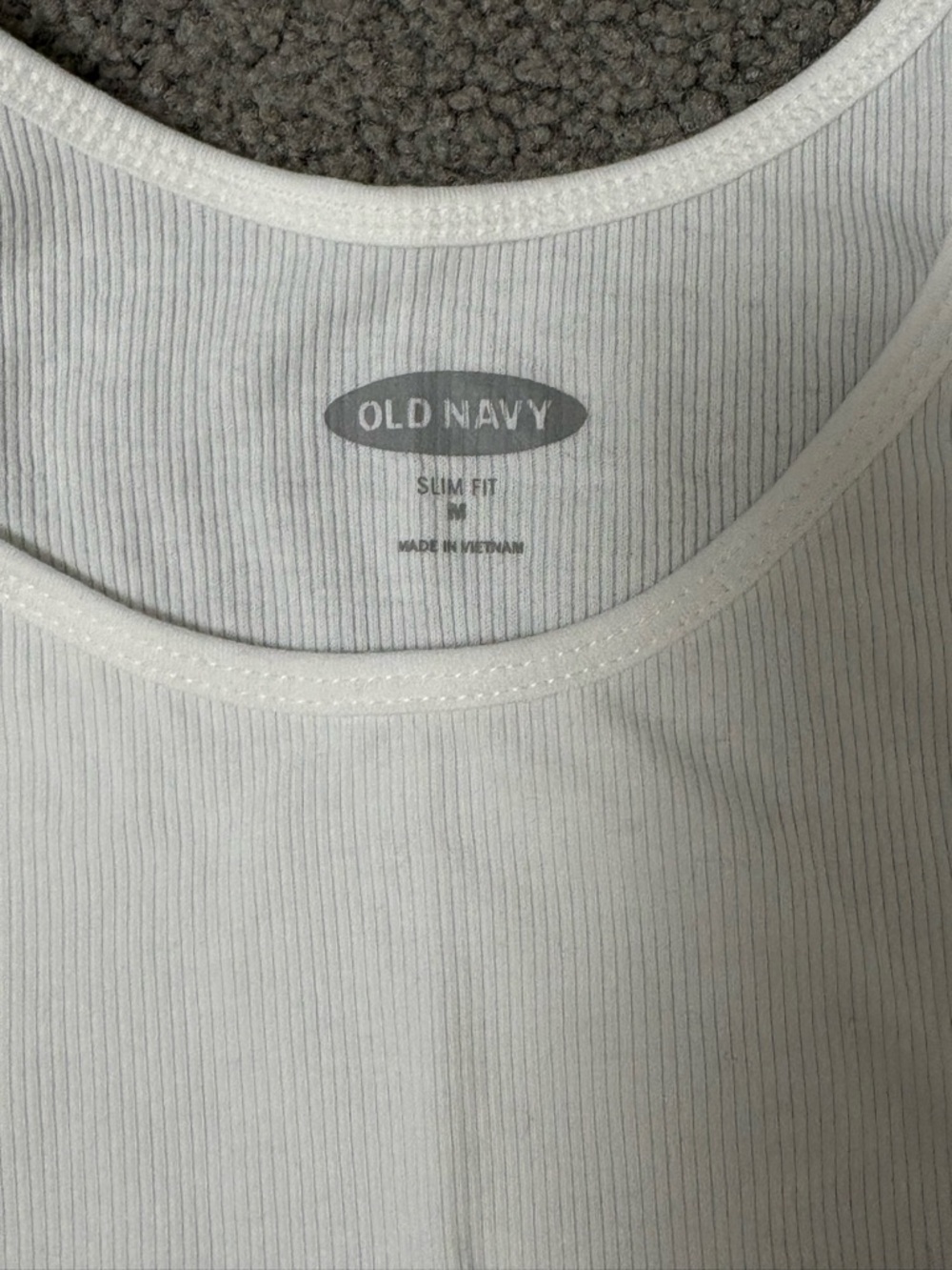 Old Navy 6 tank tops ribbed size medium pink black white yellow - Picture 7 of 7